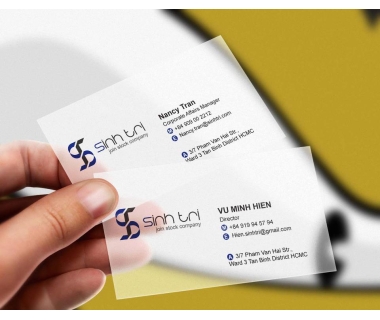 In card visit chất liệu nhựa: trắng, trong, mờ, ánh bạc giá rẻ lấy ngay
