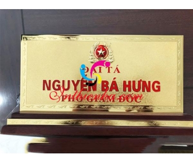 133+ Mẫu biển chức danh giám đốc để bàn đẹp mọi chất liệu